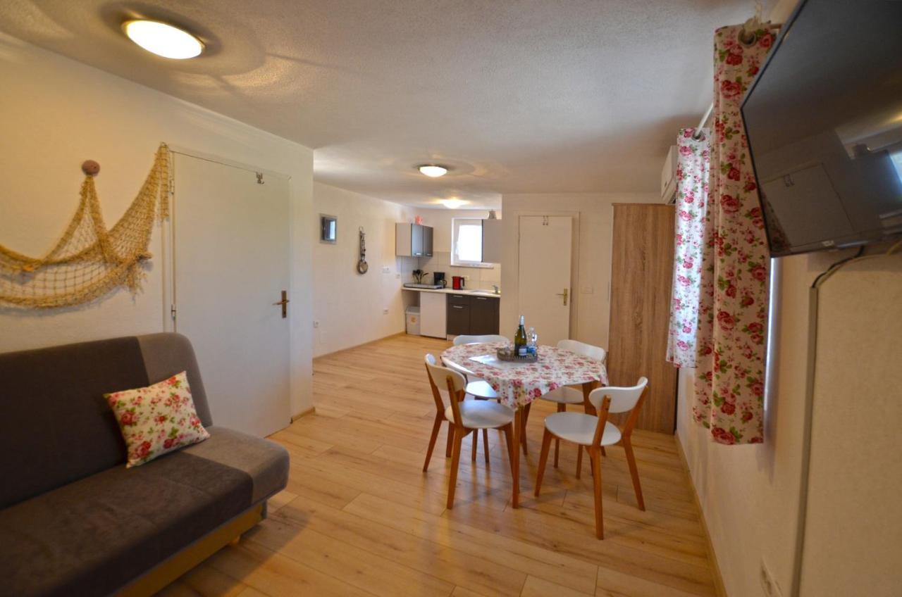 Bavica Apartments 로비니 외부 사진