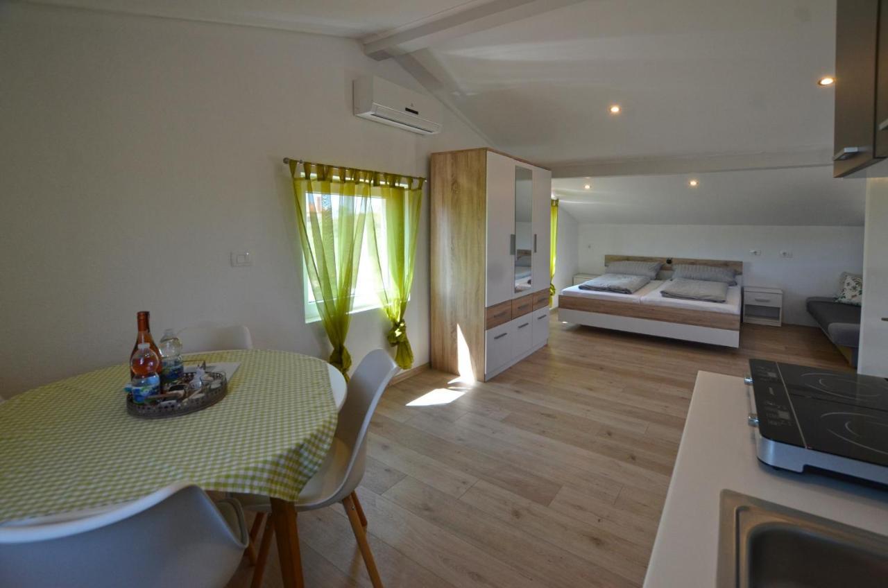 Bavica Apartments 로비니 외부 사진