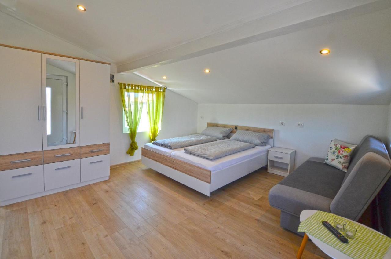 Bavica Apartments 로비니 외부 사진